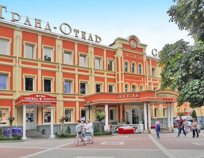 Внешний вид и территория - Гостиничный комплекс «Гранд-отель»